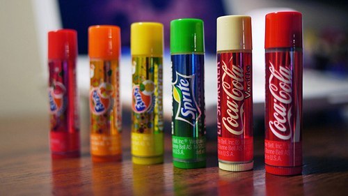 Гигиеническая помада со вкусом газированных напитков.