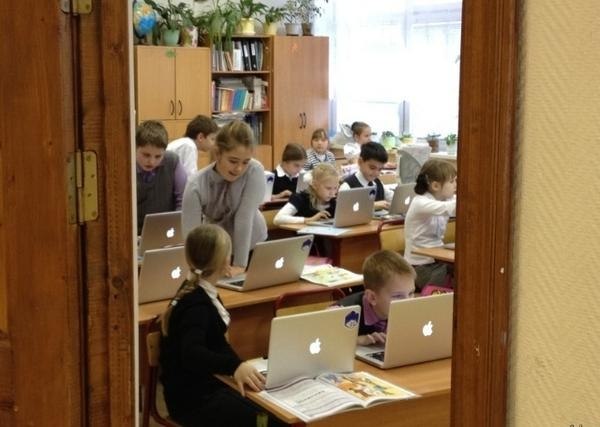 Когда чиновники не воруют. Начальная школа. Москва.