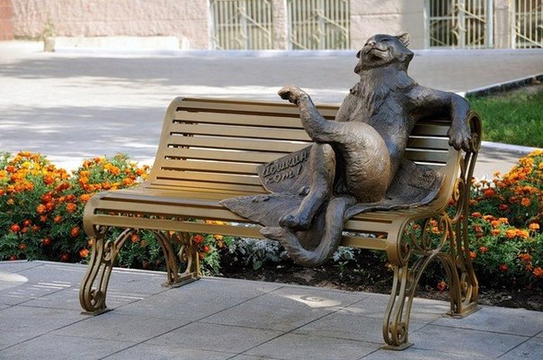 Памятник Йошкиному коту.