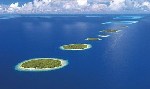 Цепочка островов удивительно правильной формы
