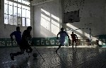 Игроки из местного футбольного клуба Ламан Аз, основанног